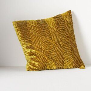 Velvet Noble Pillow